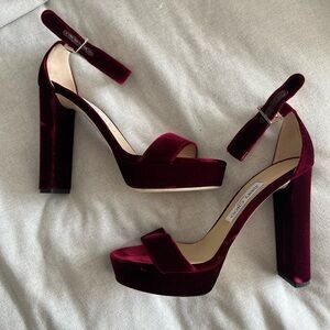 Brand new JIMMY CHOOO Bordeaux Velvet Sandals
HOLLY 120